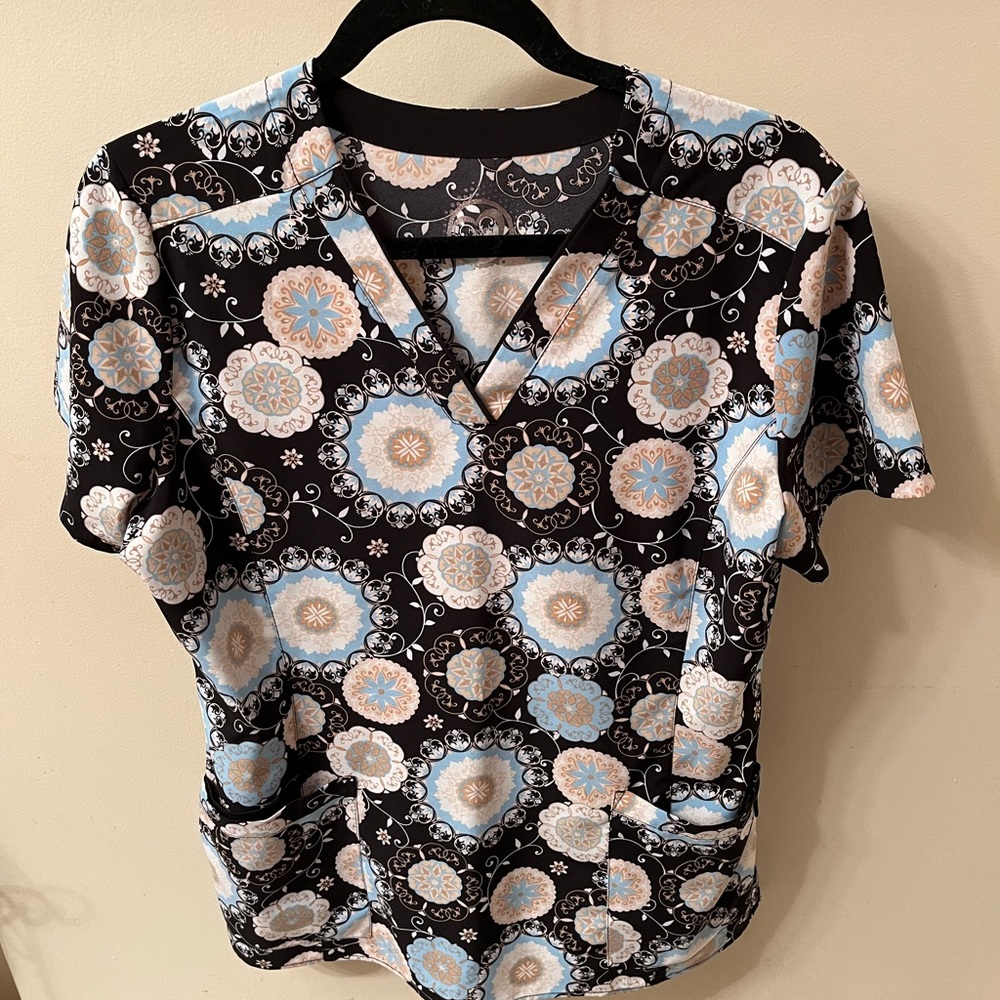 Health Pro scrub top